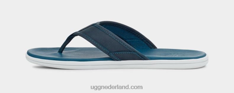 Heren marine blauw UGG lederen teenslipper aan zee 686ZP236