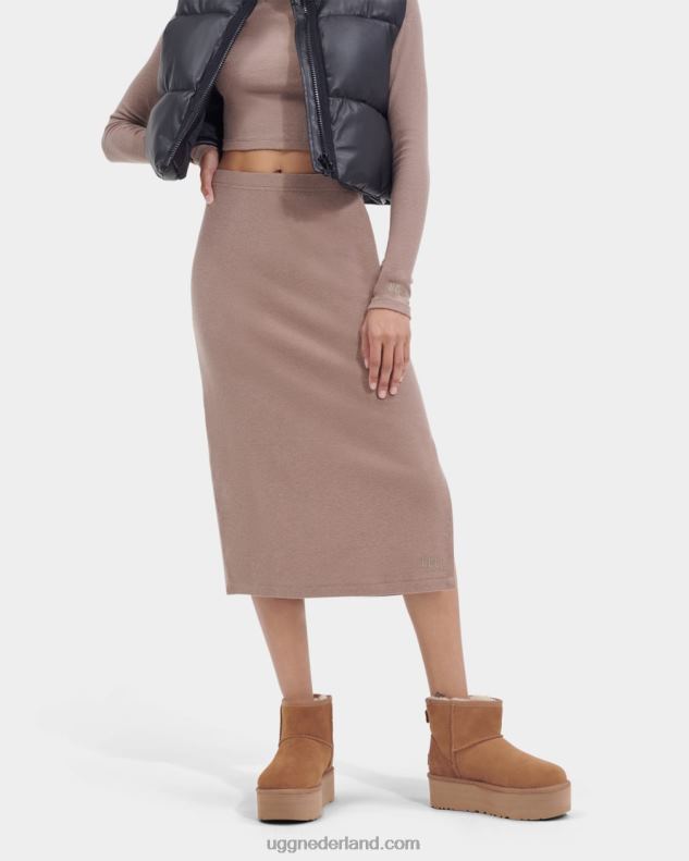 vrouwen kastanje UGG klassiek miniplatform 686ZP348