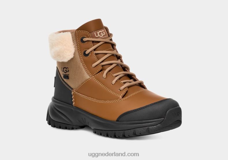 vrouwen kastanje UGG Yose Fluff v2 686ZP562